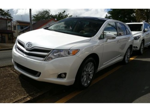 UN AUTO DE COLECCIÃN TOYOTA VENZA XLE AWD